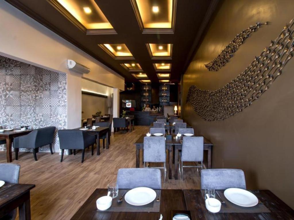 De Art Hotel Пномпень Экстерьер фото