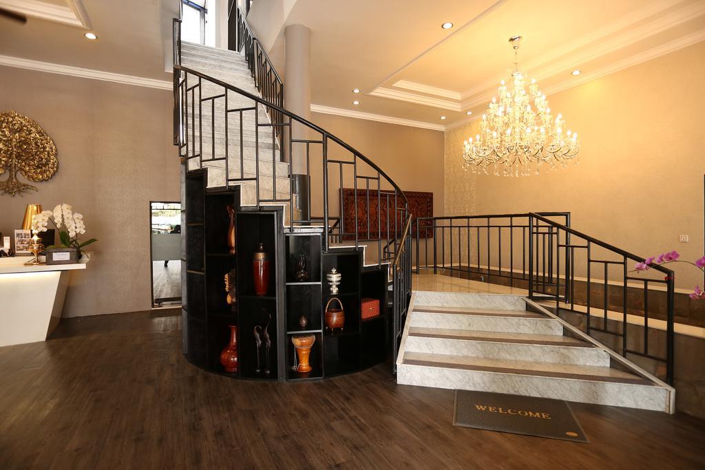 De Art Hotel Пномпень Экстерьер фото